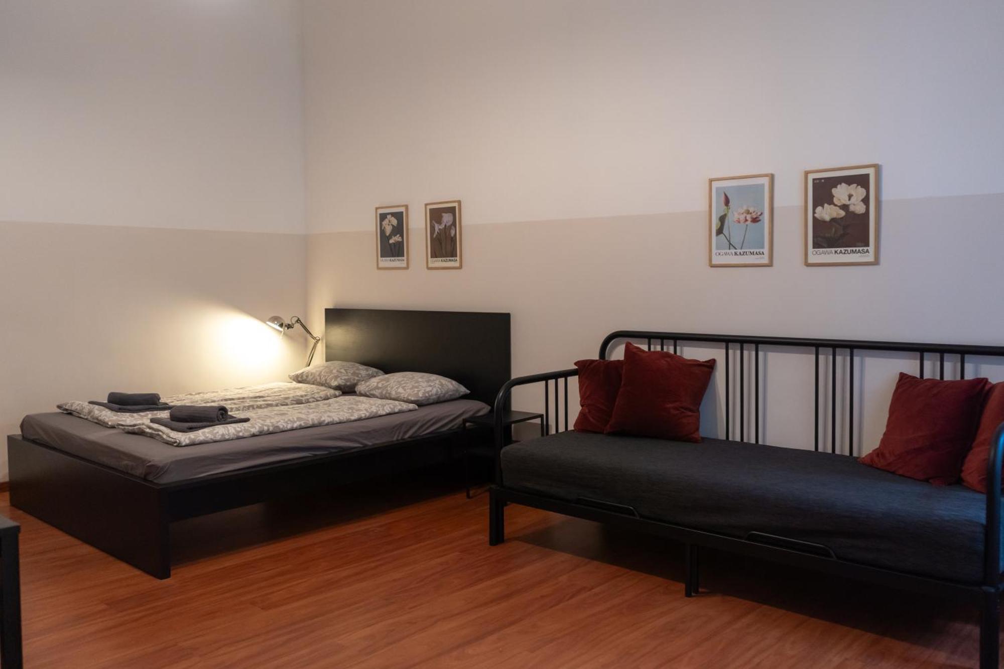 Cozy Apartment In Akacfa Street Budapesta Exterior foto